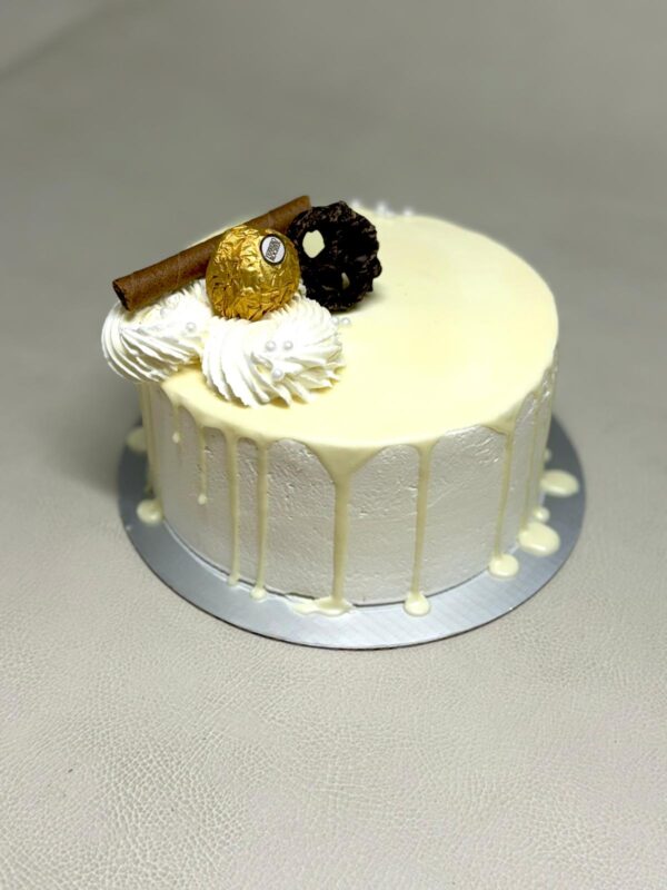 Eggless Ferrero Roche 6"